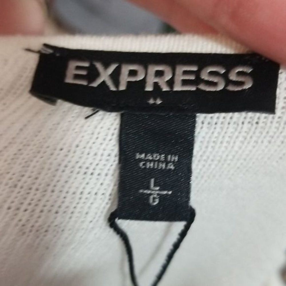 Express Women's Cream Scoop Neck Sweater - Picture 8 of 11